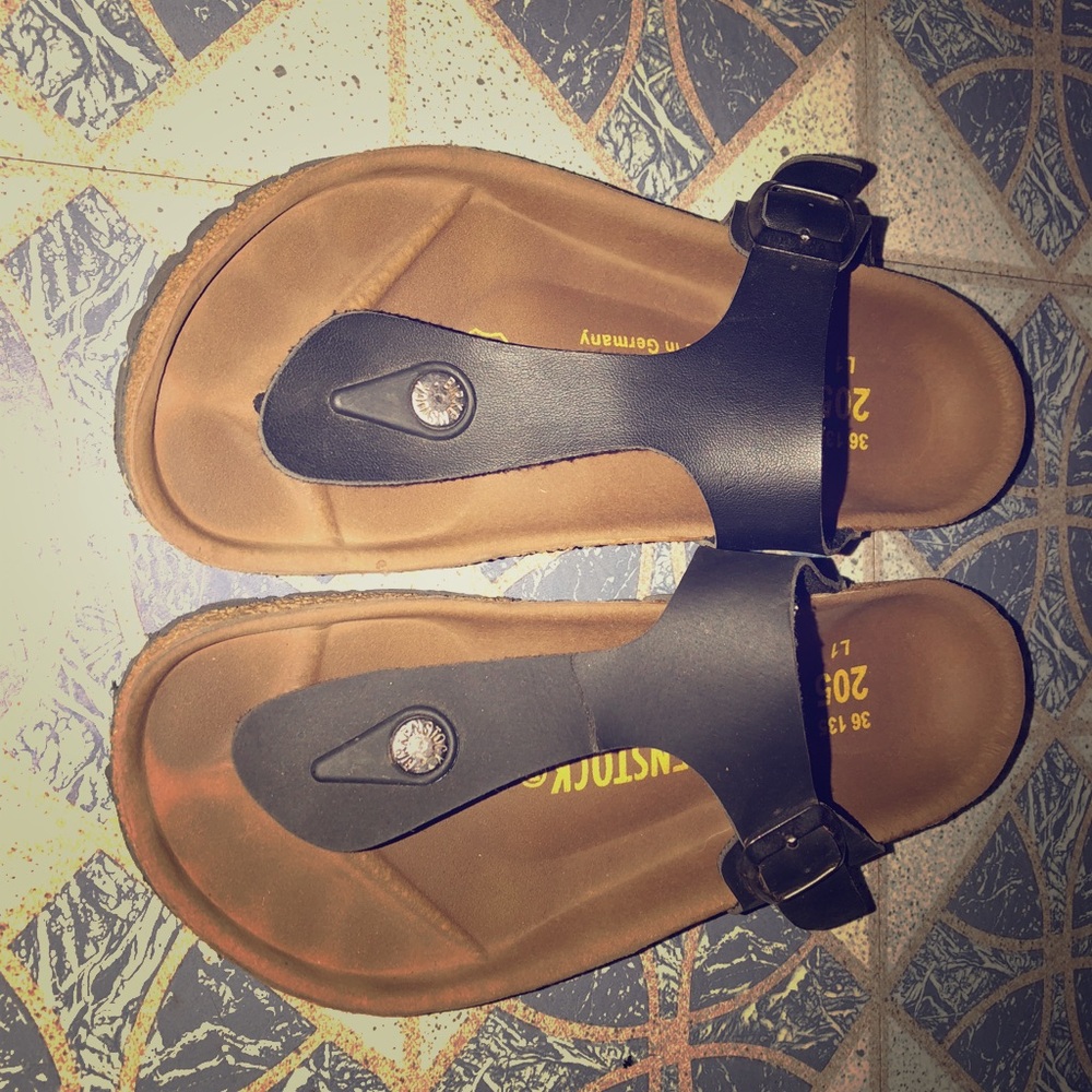 beatiful black sandal